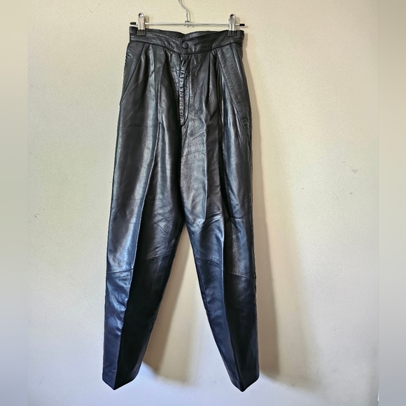 Danier Vintage Leather Pleated Cigarette Pants made in Canada Size 4 - Picture 3 of 10
